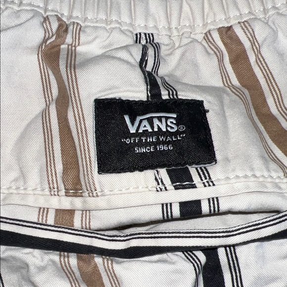 Vans Men’s Striped Drawstring Cargo Shorts - Cream, Black & Tan - Picture 4 of 4